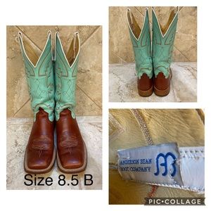 Womans 8.5b Anderson Bean boots